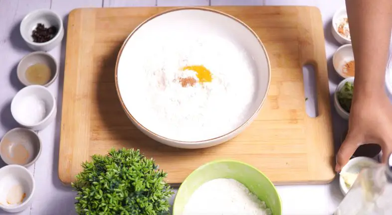 Step 3: Mix Dry Ingredients Step 3: Mix Dry Ingredients