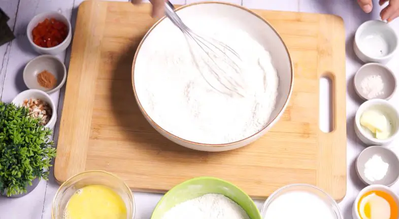 Step 3: Mix the Dry Ingredients Step 3: Mix the Dry Ingredients